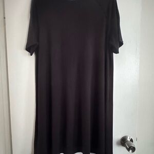 LOFT Black Casual A-Line T-Shirt Style Dress with Crew Neck